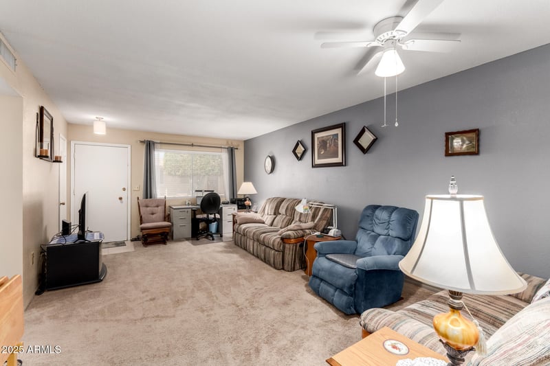 10885 Santa Fe Dr, Sun City, AZ 85351