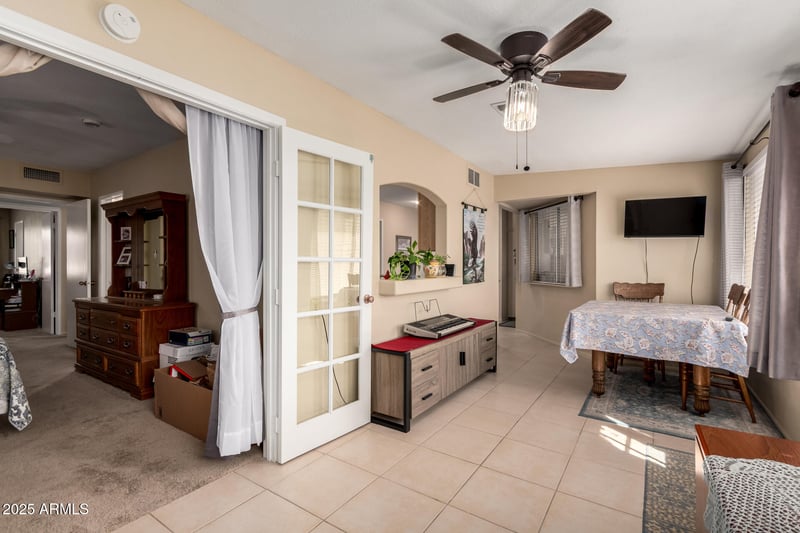 10885 Santa Fe Dr, Sun City, AZ 85351