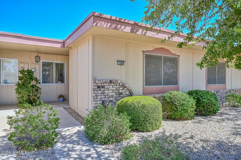 10888 W Emerald Dr, Sun City, AZ 85351