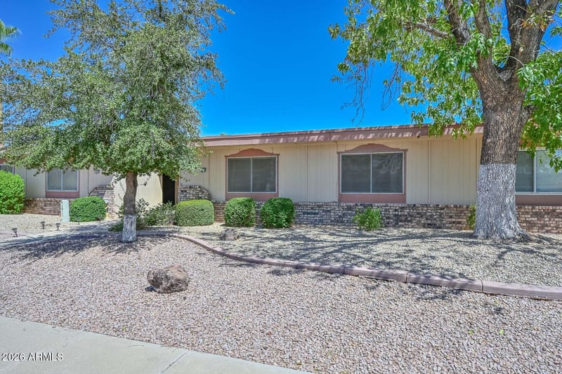 10888 W Emerald Dr, Sun City, AZ 85351