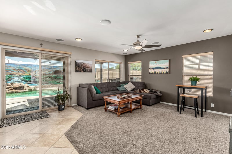 10894 Alex Ave, Peoria, AZ 85373