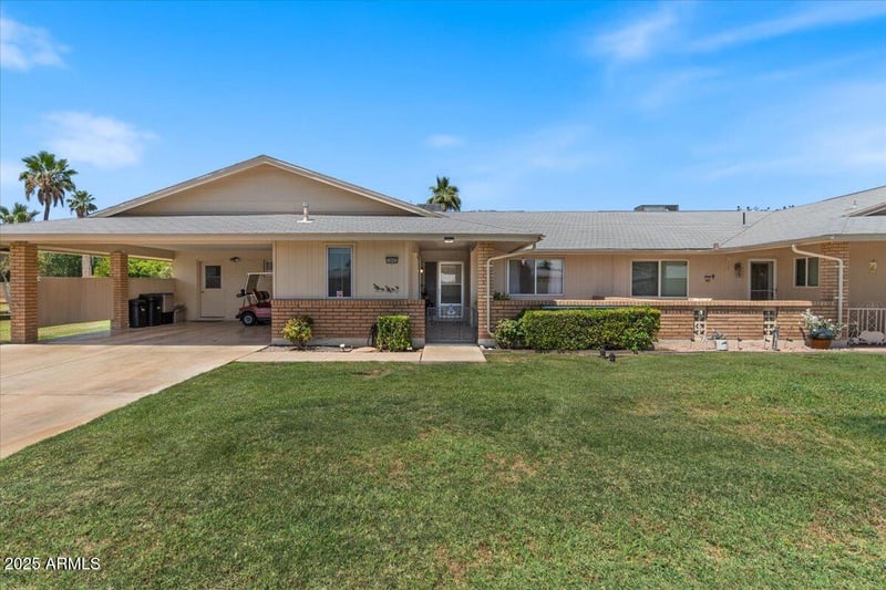 10895 Clair Dr, Sun City, AZ 85351