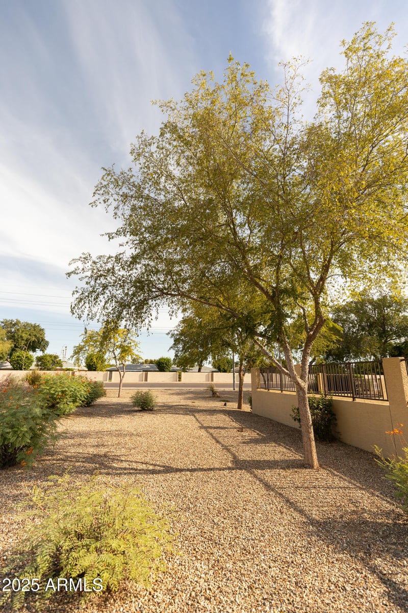 10899 Olive Ave #G, Peoria, AZ 85345
