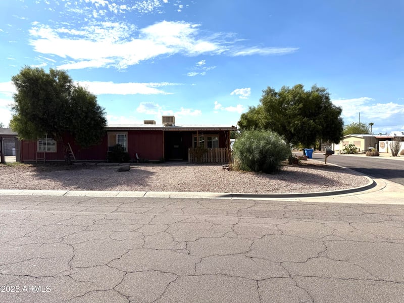 109 Annette Dr, Phoenix, AZ 85022