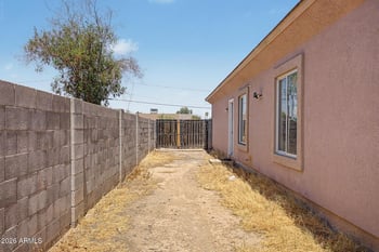 109 Madden Dr, Avondale, AZ 85323
