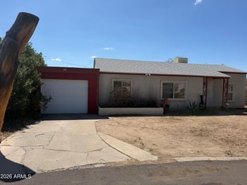 109 N Los Robles Dr, Goodyear, AZ 85338