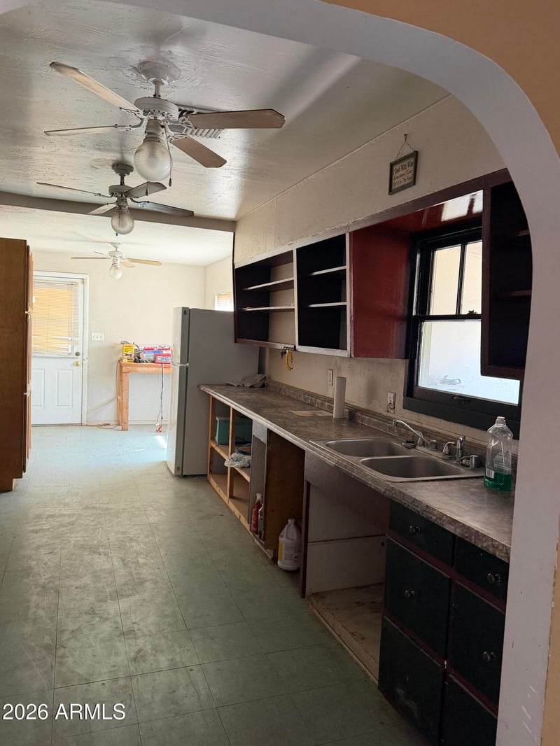109 N Los Robles Dr, Goodyear, AZ 85338