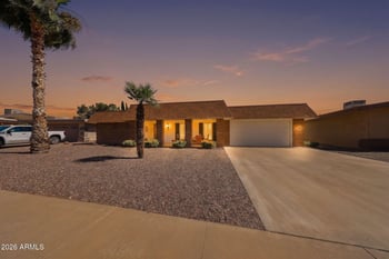 10901 Hibiscus Dr, Sun City, AZ 85373