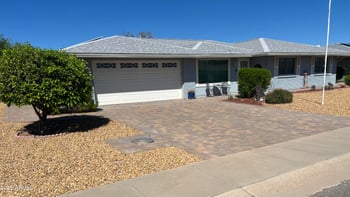 10902 Brookside Dr, Sun City, AZ 85351