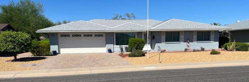 10902 Brookside Dr, Sun City, AZ 85351