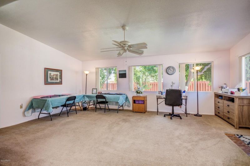 10903 W Windsor Dr, Sun City, AZ 85351