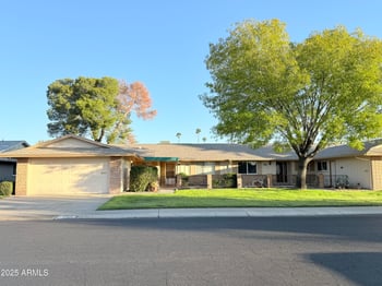 10904 Cameo Dr, Sun City, AZ 85351