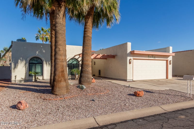 10906 Bellflower Dr, Sun Lakes, AZ 85248