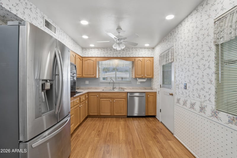 10906 W Roundelay Cir S, Sun City, AZ 85351