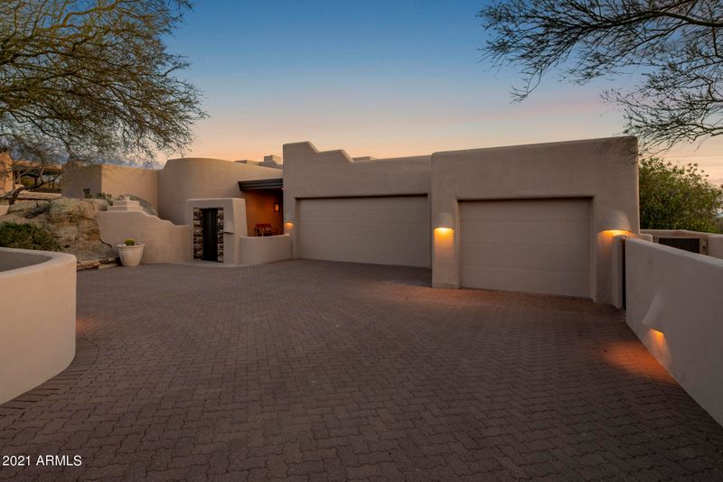 10907 E Prospect Point Dr, Scottsdale, AZ 85262