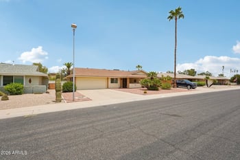 10908 Meade Dr, Sun City, AZ 85351