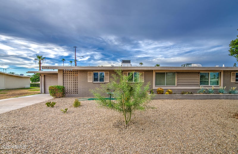 10908 W Windsor Dr, Sun City, AZ 85351