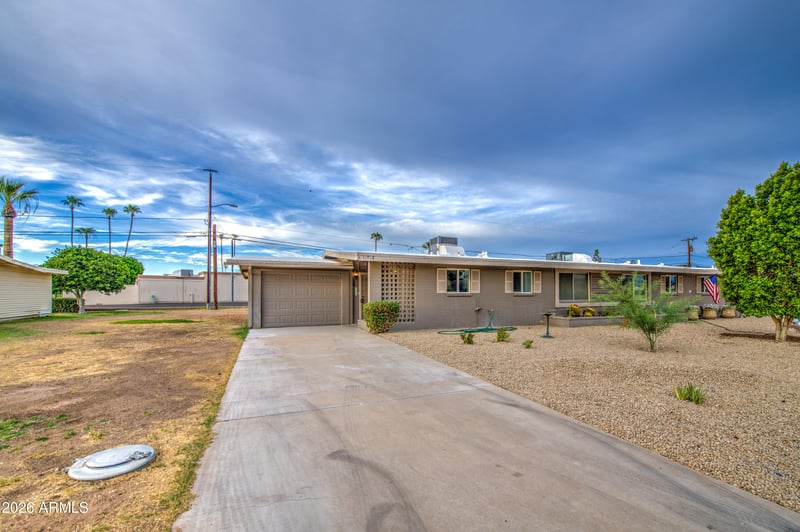10908 W Windsor Dr, Sun City, AZ 85351