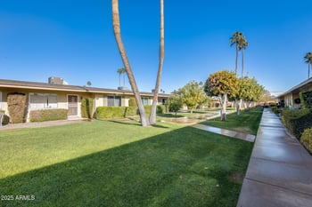 10909 Santa Fe Dr, Sun City, AZ 85351