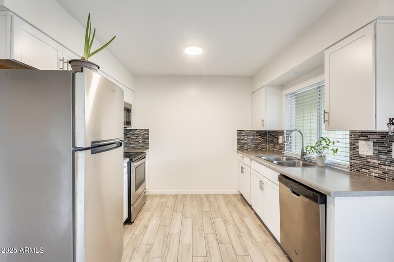 10909 Santa Fe Dr, Sun City, AZ 85351