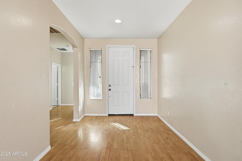 10910 Davis Ln, Avondale, AZ 85323