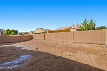 10910 Davis Ln, Avondale, AZ 85323