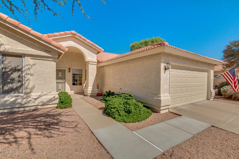 10910 E Spring Creek Rd, Sun Lakes, AZ 85248