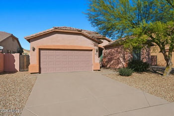 10910 Davis Ln, Avondale, AZ 85323