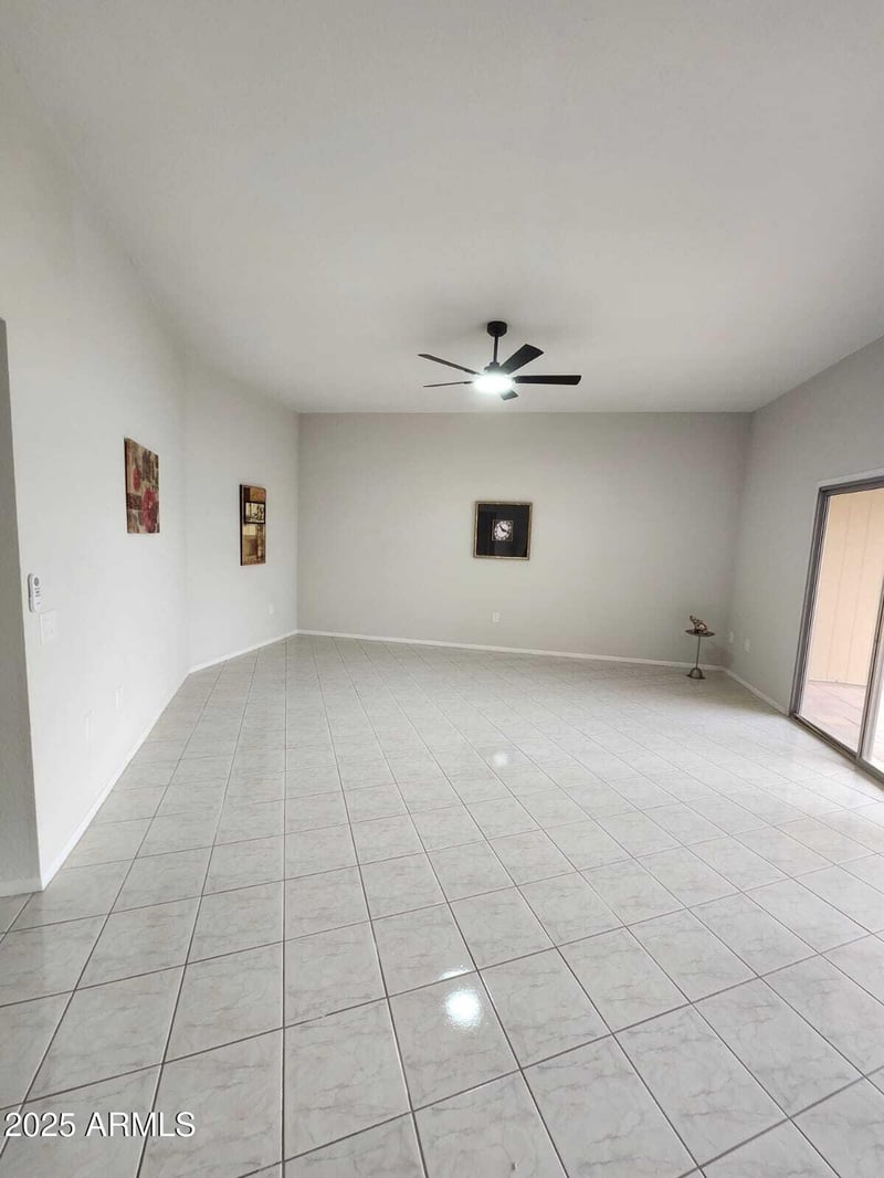 10912 Thunderbird Blvd, Sun City, AZ 85351