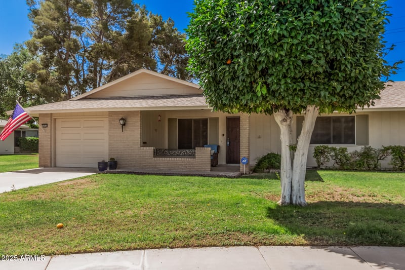 10913 Caron Dr, Sun City, AZ 85351