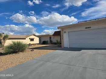 10913 W Manzanita Dr, Sun City, AZ 85373