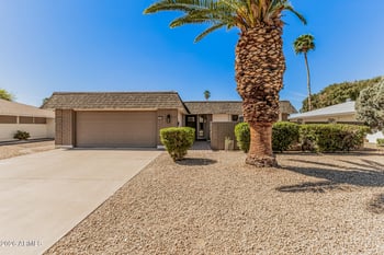10914 Saratoga Cir, Sun City, AZ 85351