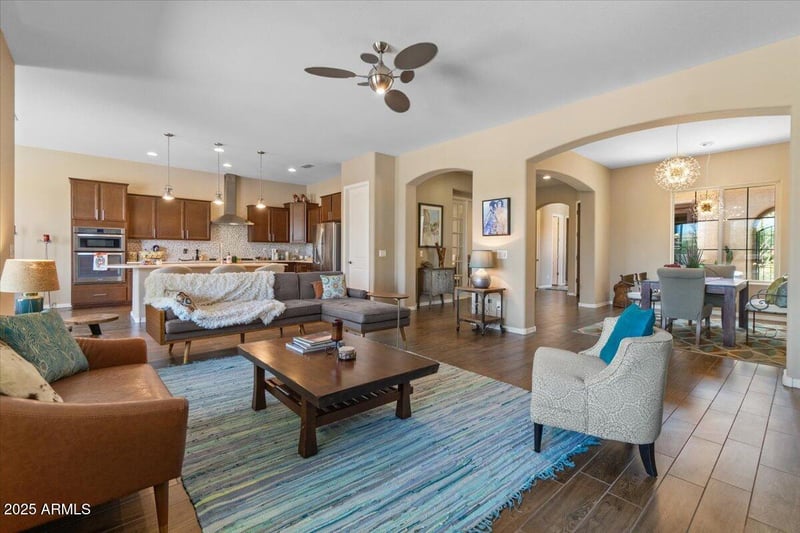 10914 Tarragon Ave, Mesa, AZ 85212