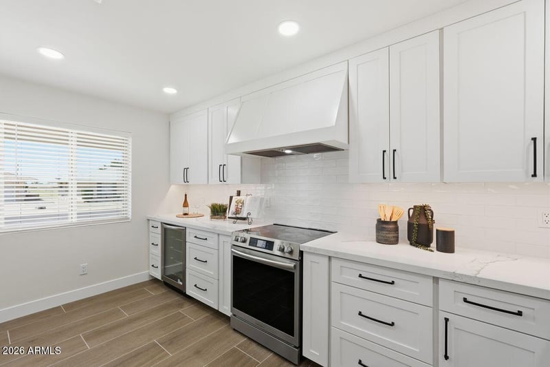 10914 W White Mountain Rd, Sun City, AZ 85351