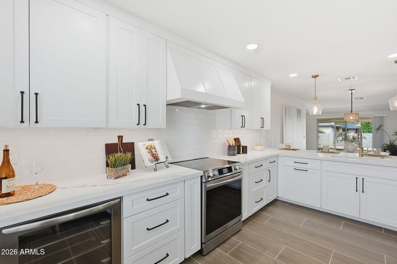 10914 W White Mountain Rd, Sun City, AZ 85351