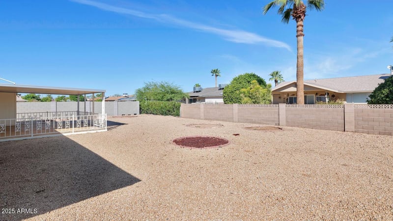 10914 White Mountain Rd, Sun City, AZ 85351
