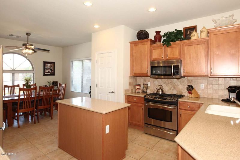10915 E Sentiero Ave, Mesa, AZ 85212
