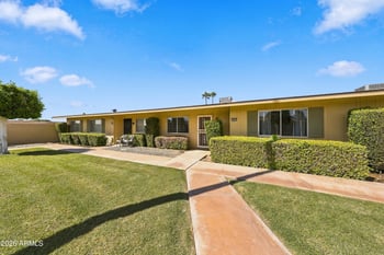 10915 W Santa Fe Dr, Sun City, AZ 85351