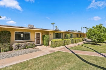 10915 W Santa Fe Dr, Sun City, AZ 85351