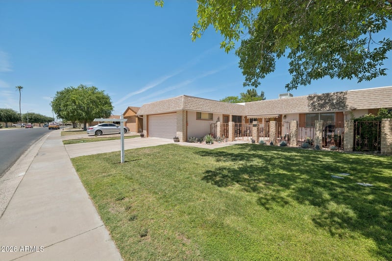 10916 W Cameo Dr, Sun City, AZ 85351