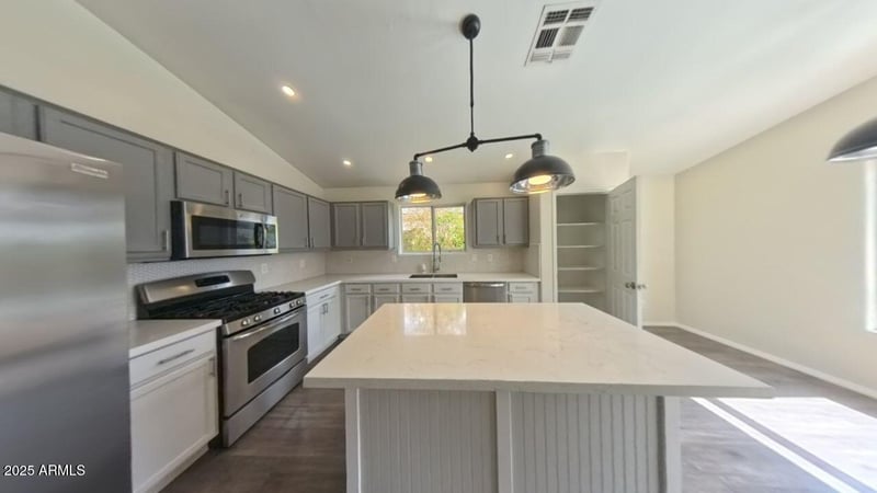 10917 Almeria Rd, Avondale, AZ 85392