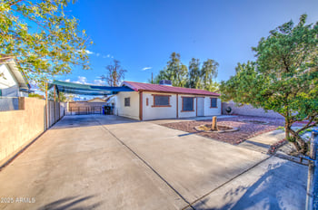 10917 Apache St, Avondale, AZ 85323