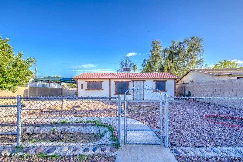 10917 Apache St, Avondale, AZ 85323