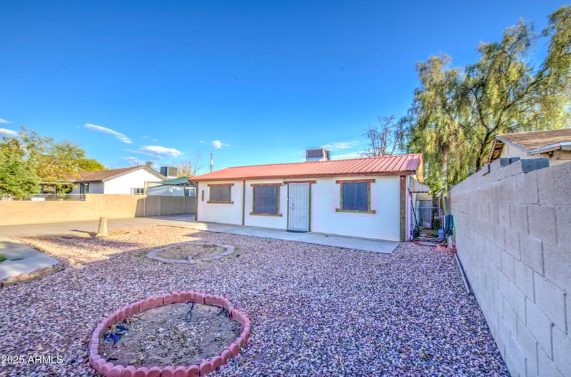 10917 Apache St, Avondale, AZ 85323