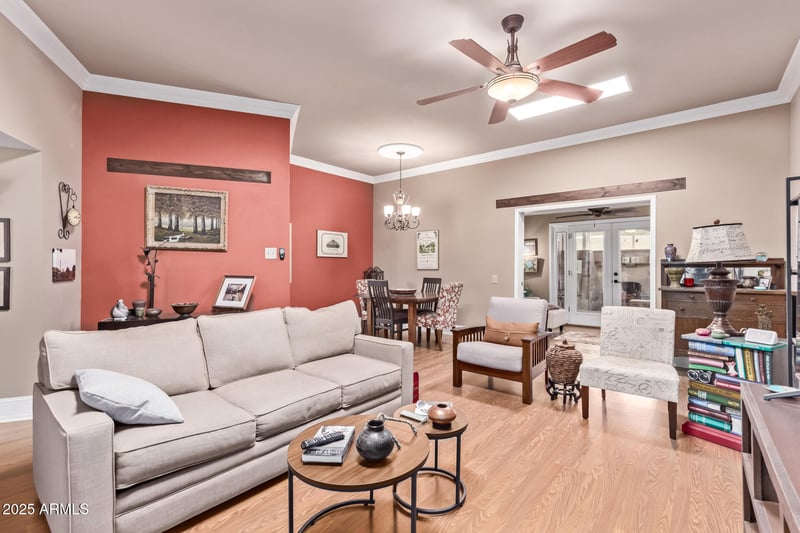 10917 Coggins Dr, Sun City, AZ 85351