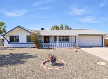 10919 W Connecticut Ave, Sun City, AZ 85351