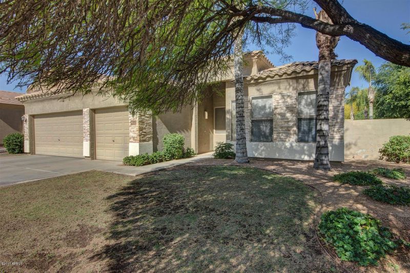 1092 E Sherri Dr, Gilbert, AZ 85296