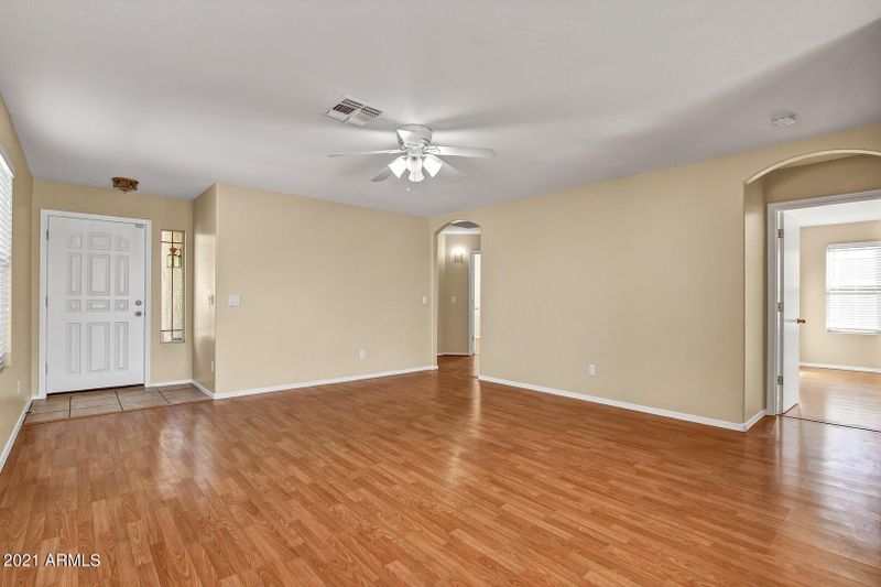 10921 E Diamond Ave, Mesa, AZ 85208