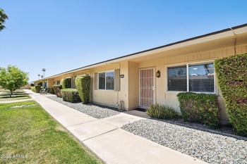 10921 Santa Fe Dr, Sun City, AZ 85351