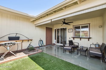 10921 Santa Fe Dr, Sun City, AZ 85351